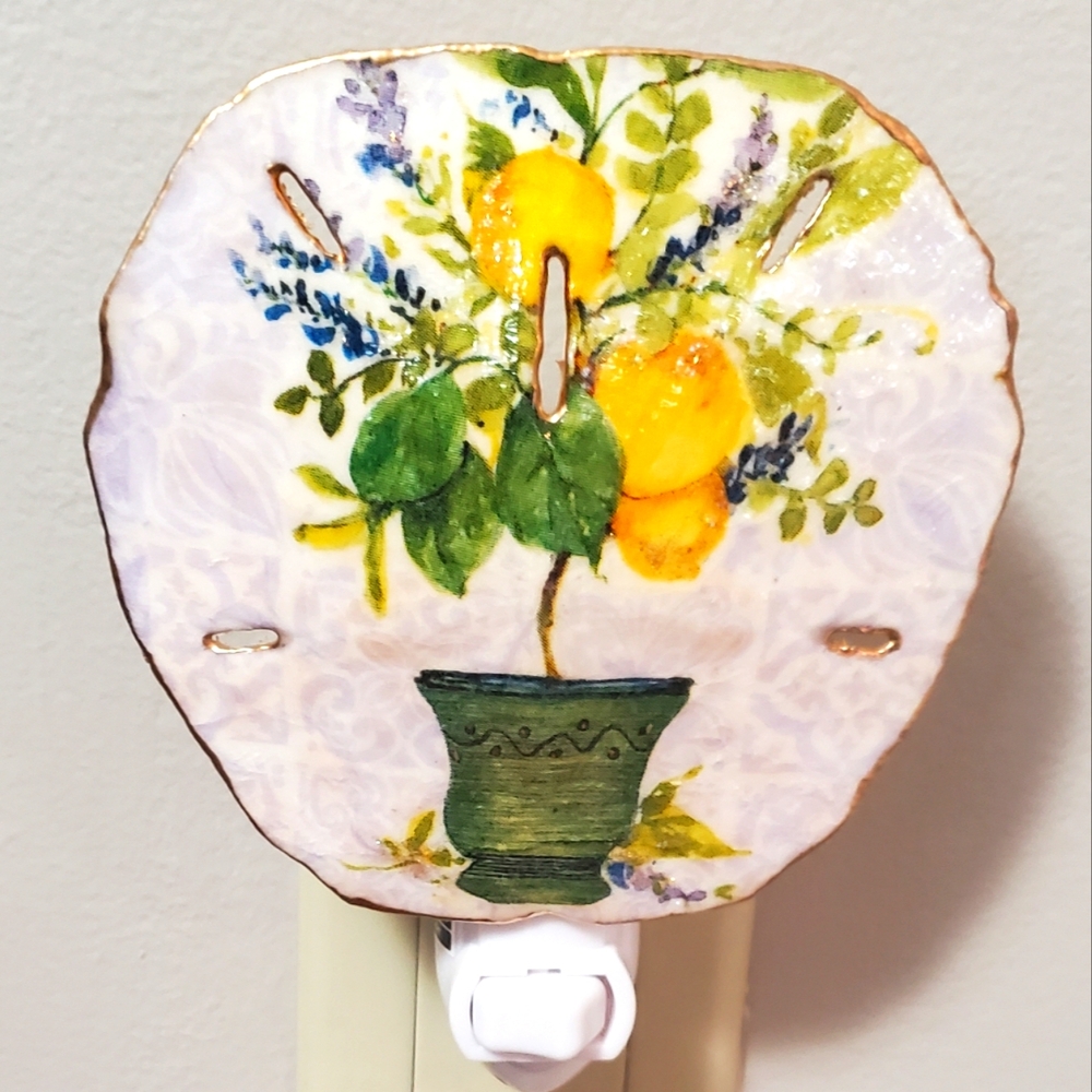 ⚜️Handcrated Sand Dollar Topiary Lemon Design Night Light/Aromatic⚜️💛⚜️